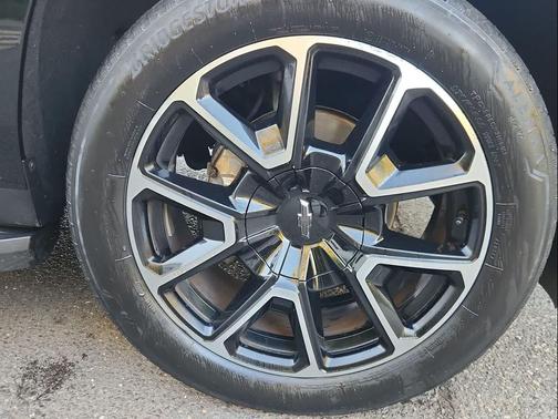 2021 Chevrolet Suburban RST