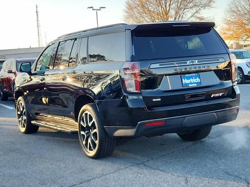 2021 Chevrolet Suburban RST