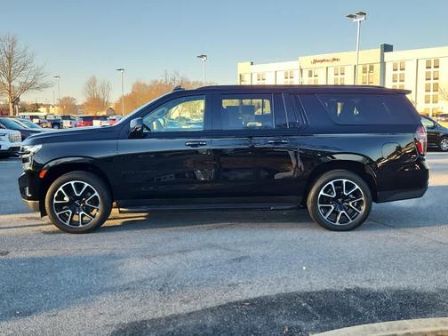 2021 Chevrolet Suburban RST