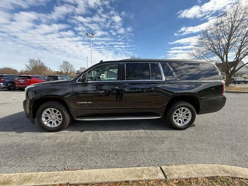 2018 GMC Yukon XL SLT