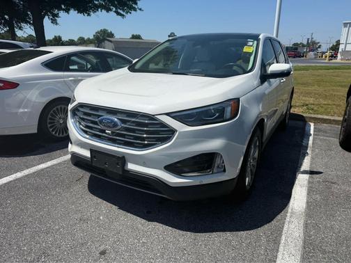 Star White Metallic Tri-Coat 2021 Ford Edge Titanium