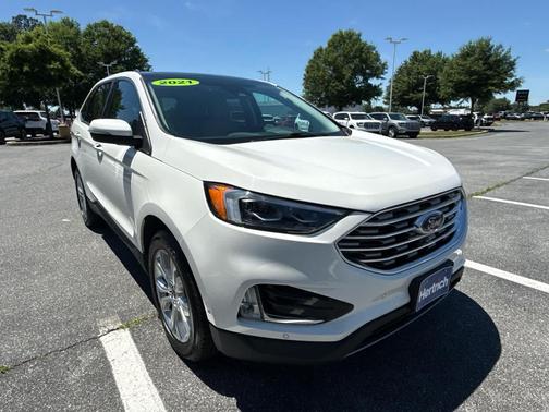 Star White Metallic Tri-Coat 2021 Ford Edge Titanium