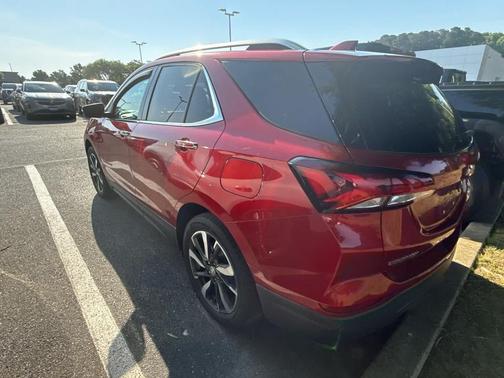 Cherry Red Tintcoat 2022 Chevrolet Equinox Premier w/1LZ