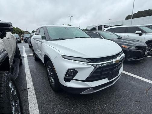 Summit White 2023 Chevrolet Blazer 2LT