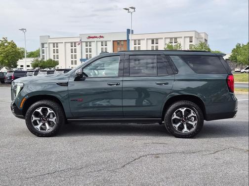 Midnight Pine 2026 GMC Yukon 4WD AT4 Ultimate