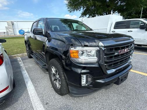Onyx Black 2022 GMC Canyon AT4