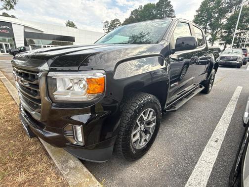 Onyx Black 2022 GMC Canyon AT4
