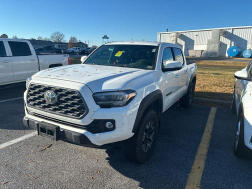 2023 Toyota Tacoma SR