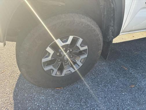 2023 Toyota Tacoma SR