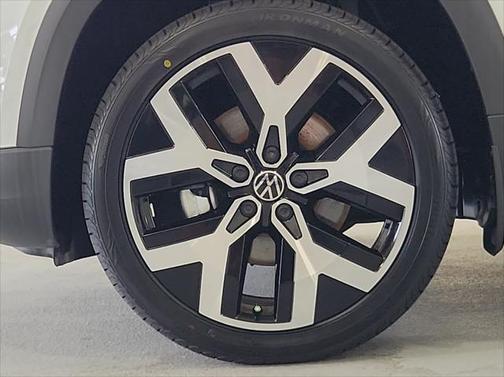 2022 Volkswagen Taos 1.5T SEL