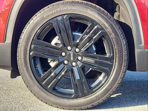 2025 GMC Acadia FWD Elevation