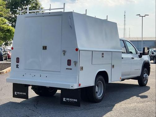 2025 GMC Sierra 3500 Base