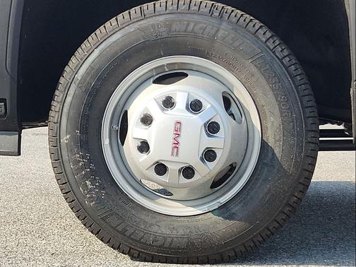 2025 GMC Sierra 3500 Base