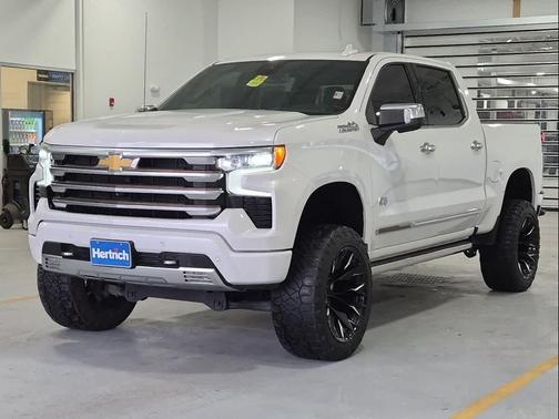 2022 Chevrolet Silverado 1500 High Country