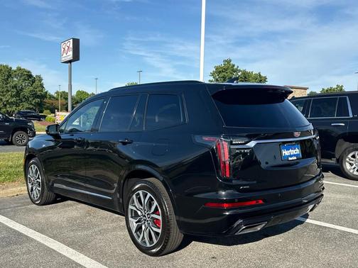 Stellar Black Metallic 2024 Cadillac XT6 Sport AWD