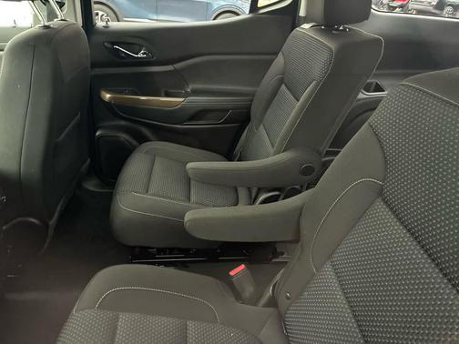 2021 GMC Acadia FWD SLE