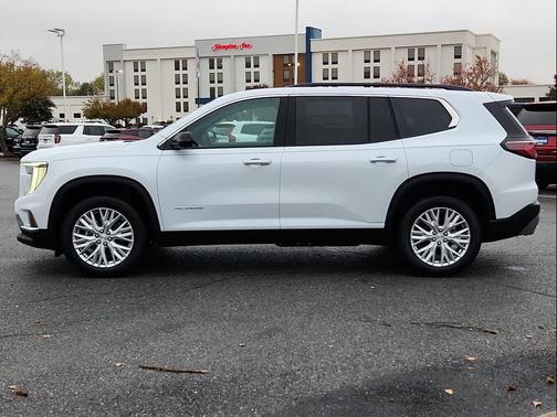 2026 GMC Acadia Elevation FWD