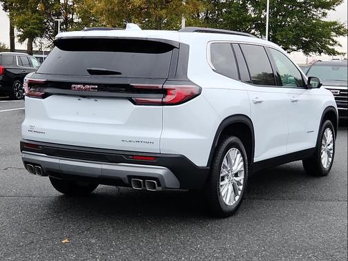 2026 GMC Acadia Elevation FWD