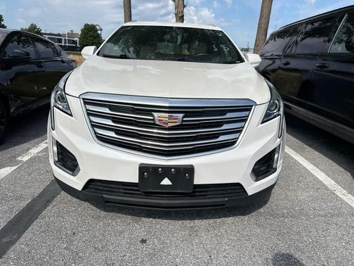Crystal White Tricoat 2018 Cadillac XT5 Base