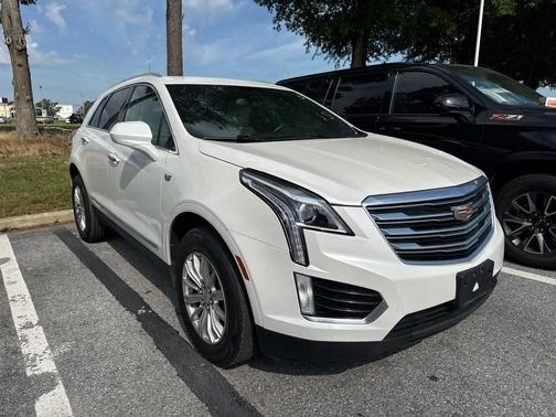 Crystal White Tricoat 2018 Cadillac XT5 Base