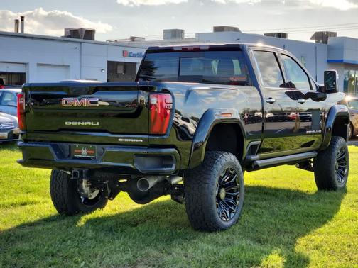 2025 GMC Sierra 2500 Denali