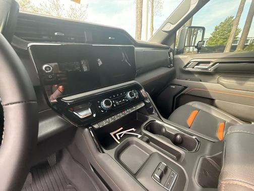 2026 GMC Sierra 2500 AT4