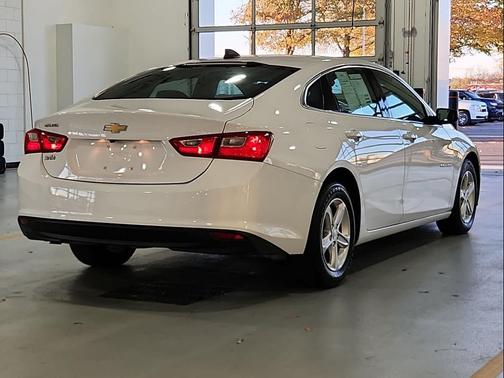 2022 Chevrolet Malibu 1LS