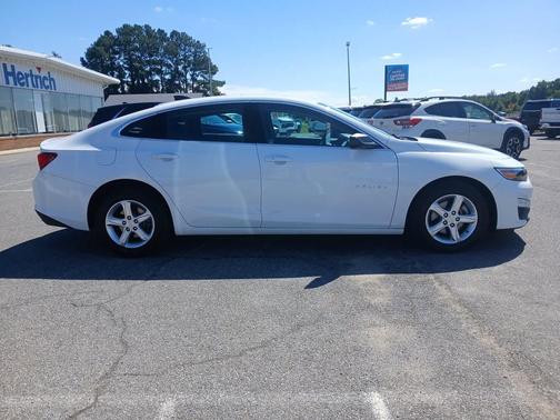 2022 Chevrolet Malibu 1LS