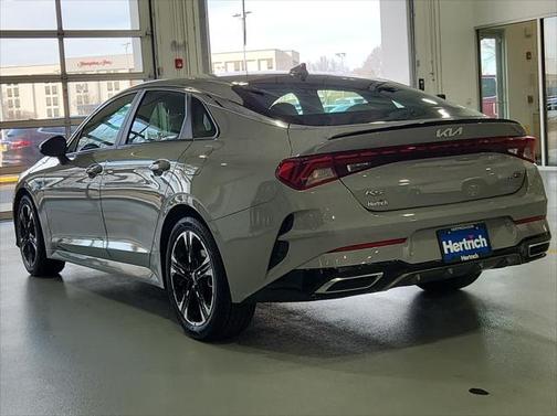 2022 Kia K5 GT-Line