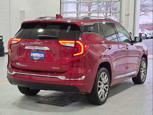 2023 GMC Terrain Denali