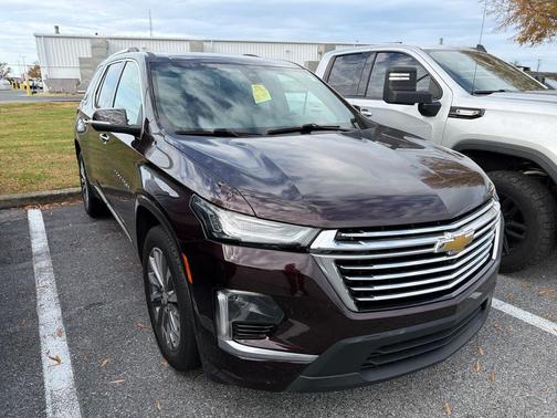 2023 Chevrolet Traverse Premier
