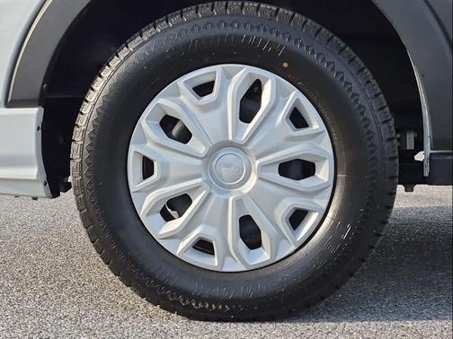 Oxford White 2023 Ford Transit-350 XLT