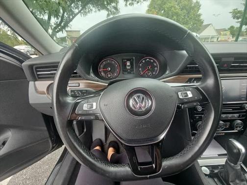 2020 Volkswagen Passat 2.0T SE