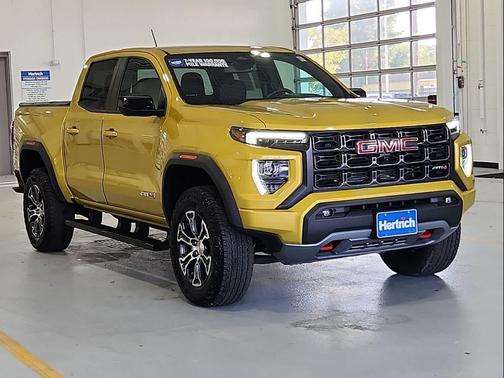 2023 GMC Canyon AT4