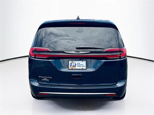 2025 Chrysler Pacifica L