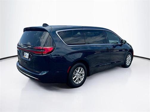 2025 Chrysler Pacifica L