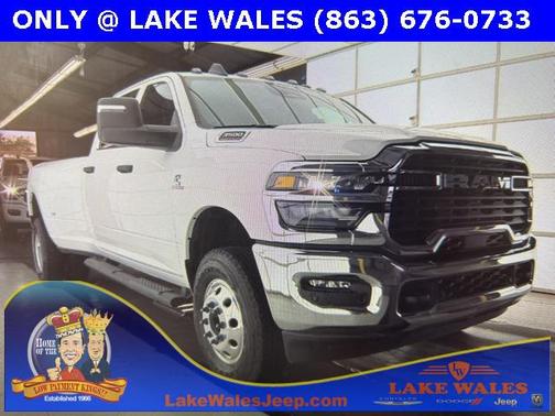 2025 RAM 3500 Tradesman Crew Cab 4x4 8' Box