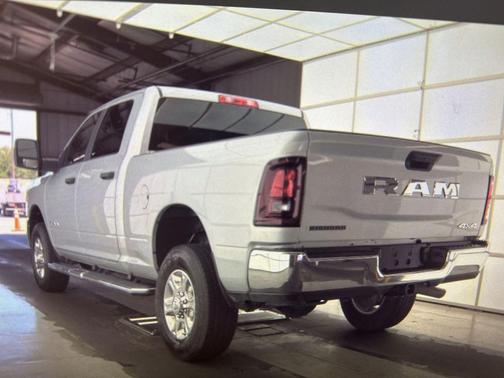 Silver Zynith 2026 RAM 2500 Big Horn Crew Cab 4x4 6'4' Box