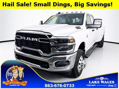 2025 RAM 3500 Tradesman Crew Cab 4x4 8' Box