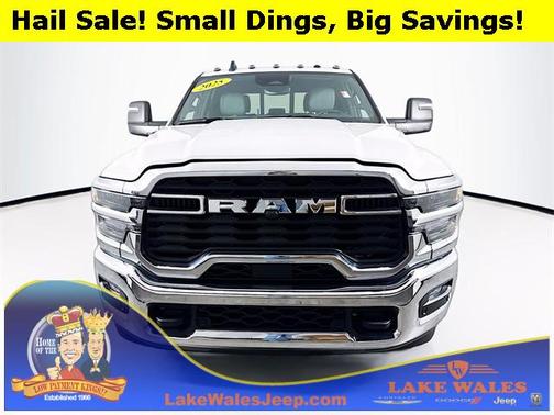 2025 RAM 3500 Tradesman Crew Cab 4x4 8' Box
