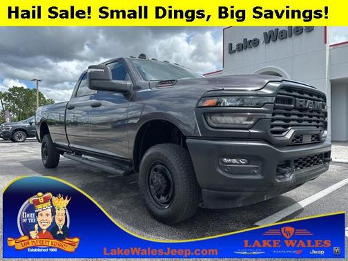 2025 RAM 2500 Tradesman Crew Cab 4x4 8' Box