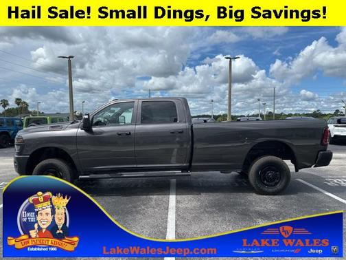 2025 RAM 2500 Tradesman Crew Cab 4x4 8' Box
