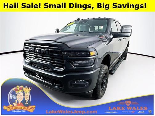 2025 RAM 2500 Tradesman Crew Cab 4x4 8' Box