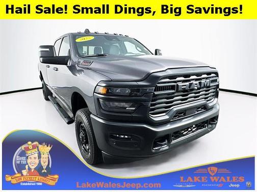 2025 RAM 2500 Tradesman Crew Cab 4x4 8' Box