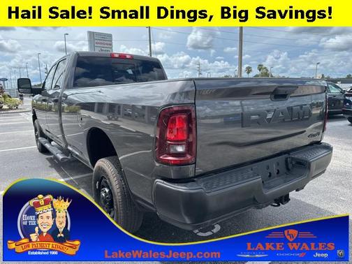 2025 RAM 2500 Tradesman Crew Cab 4x4 8' Box