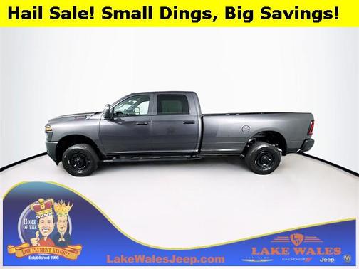 2025 RAM 2500 Tradesman Crew Cab 4x4 8' Box