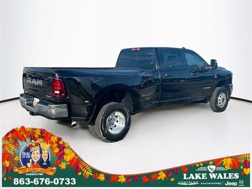 2025 RAM 3500 Big Horn Crew Cab 4x4 8' Box