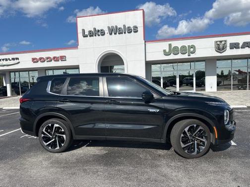 2023 Mitsubishi Outlander PHEV SE S-AWC