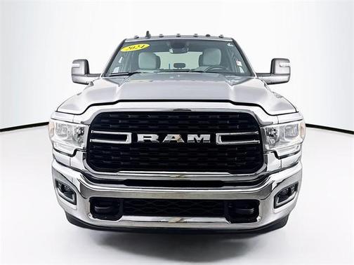 2024 RAM 3500 Big Horn Crew Cab 4x4 8' Box