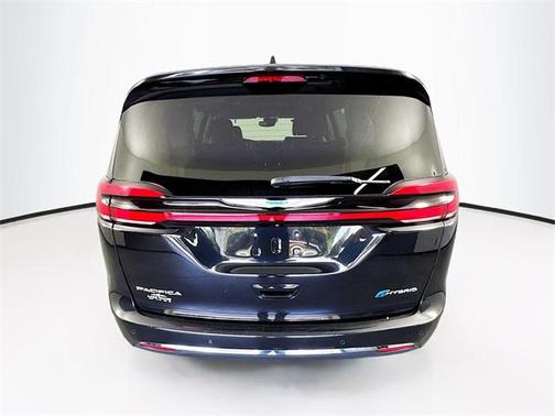 2021 Chrysler Pacifica Hybrid Touring L